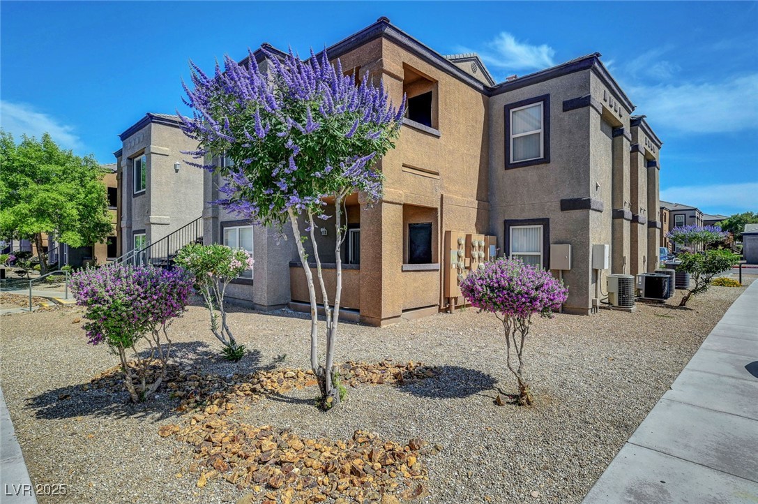 6650 W Warm Springs Road 1083