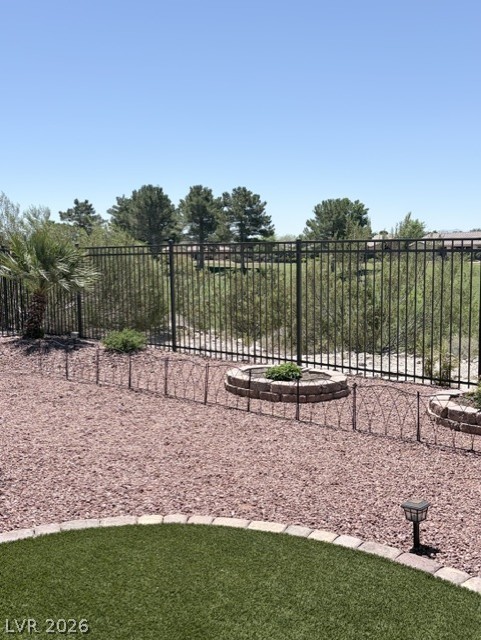 5309 E La Campana Drive
