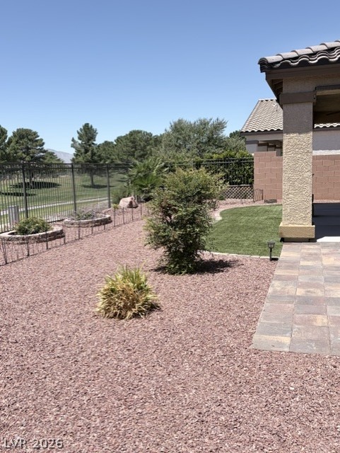5309 E La Campana Drive