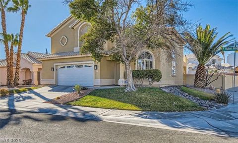 Homes For Sale - 2525 Huber Heights Drive<br/> Las Vegas, NV 89128