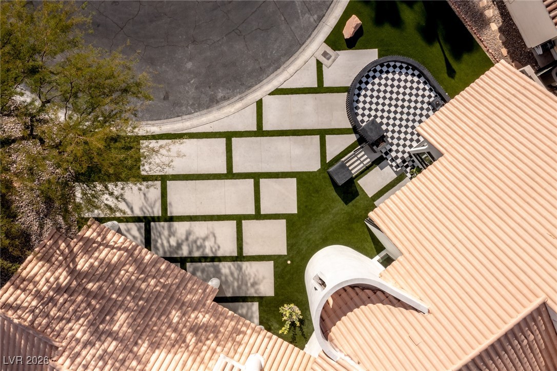 8600 Titleist Circle