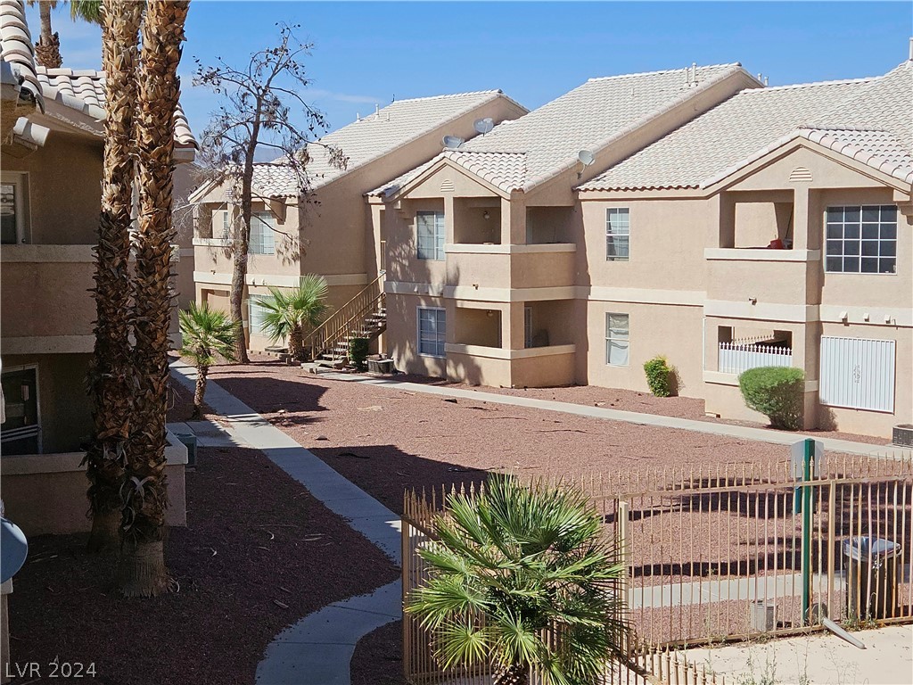 View Las Vegas, NV 89115 condo