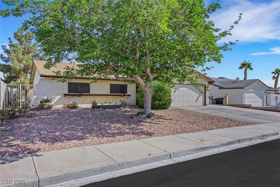 423 Golden Valley Drive, Henderson, Nevada image 47