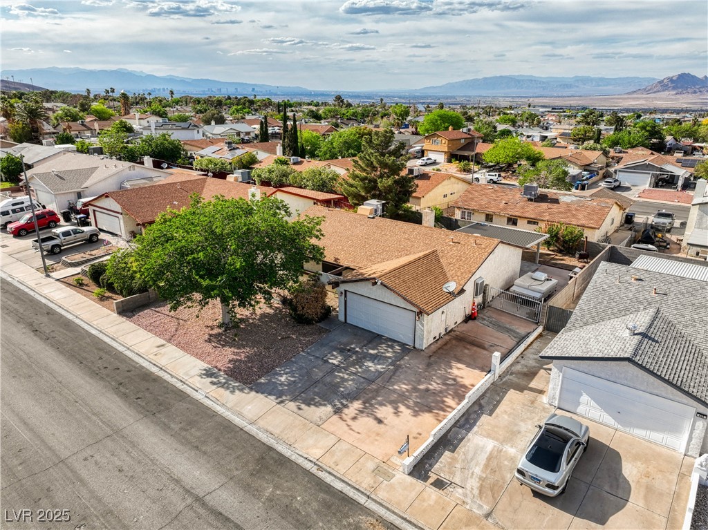 423 Golden Valley Drive, Henderson, Nevada image 33