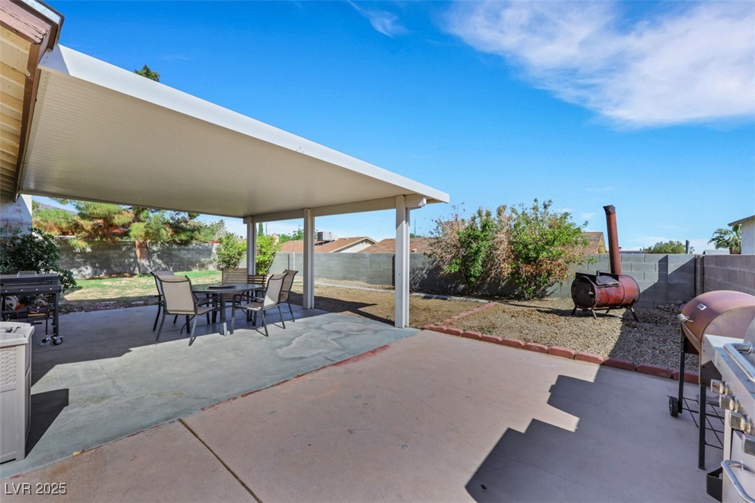 423 Golden Valley Drive, Henderson, Nevada image 25