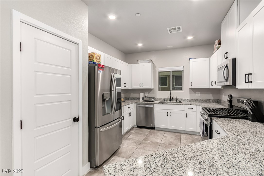 7457 Onyx Star Street