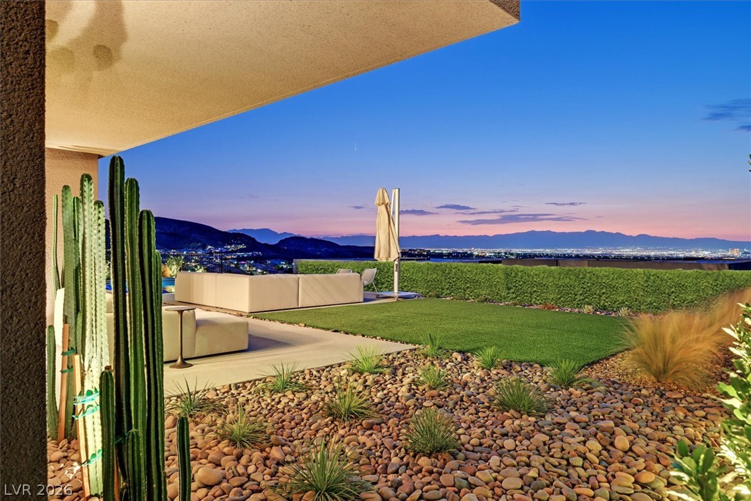 807 Magnum Cliff Court