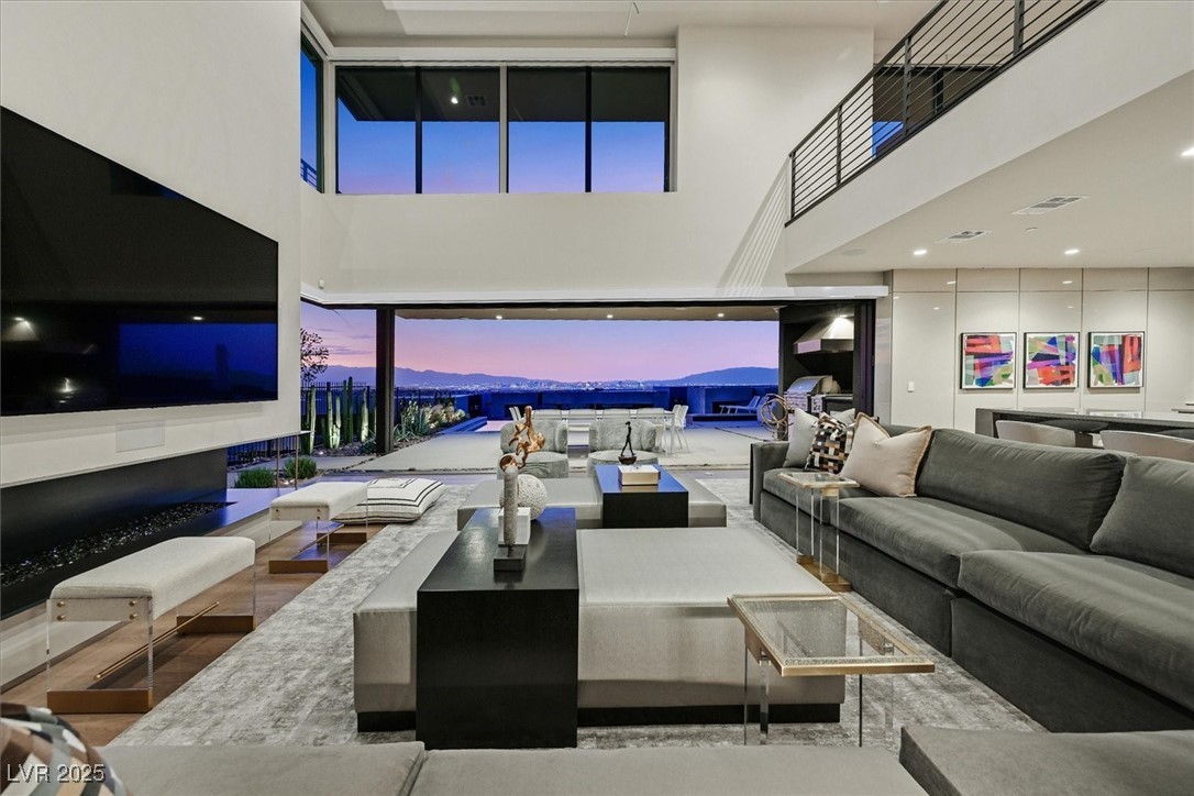 Properties 4 807 Magnum Cliff Court