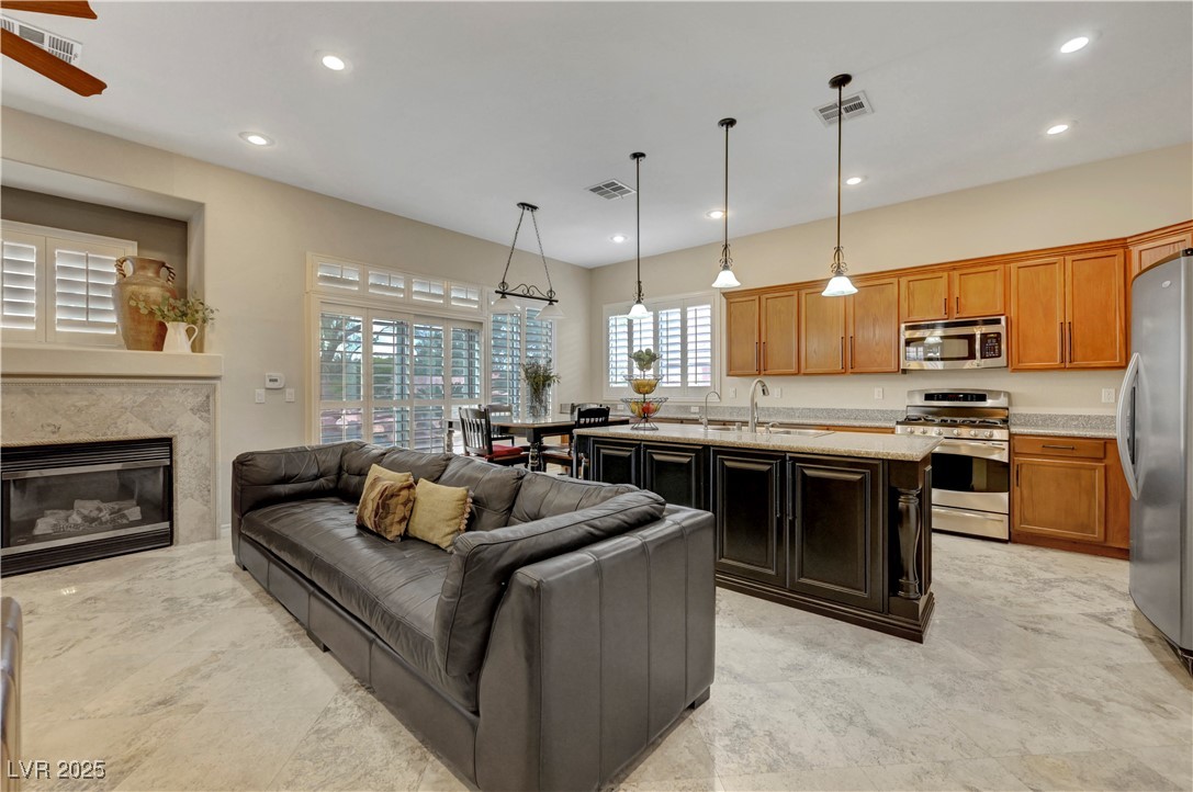 815 Happy Sparrow Avenue