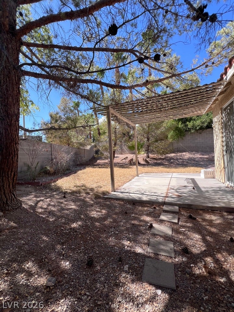 10748 Primrose Arbor Avenue