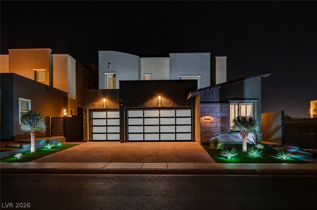 707 Glowing Horizon Street