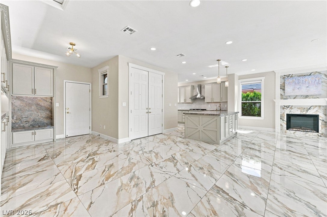 4853 Denaro Drive