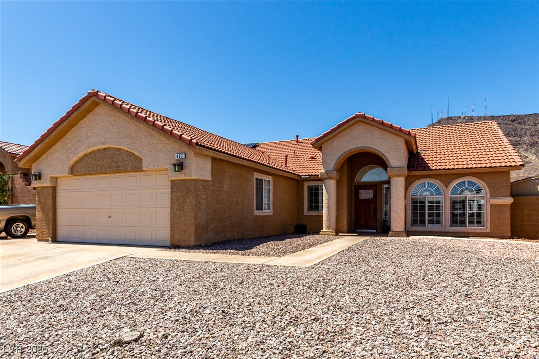 307 Oak Canyon Drive