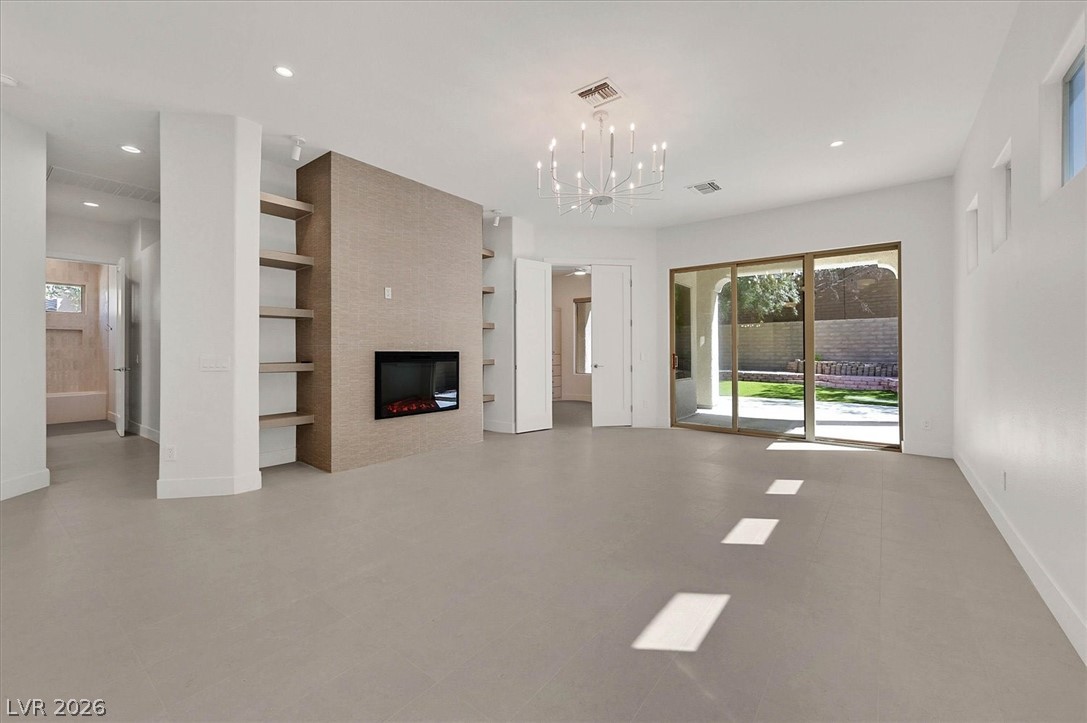 11 Fountainhead Circle
