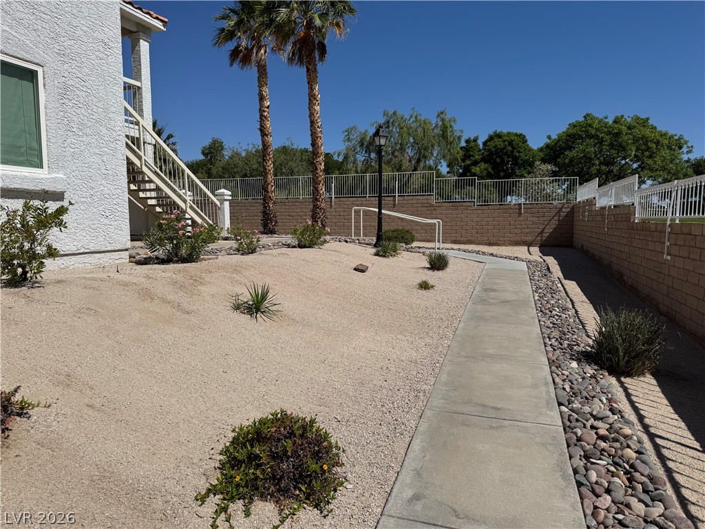 1922 Las Palmas Lane 123