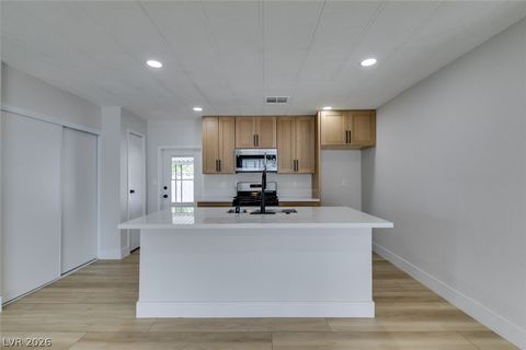 Mobile Home For Sale - 253 Sir Phillip Street<br/> Las Vegas, NV 89110