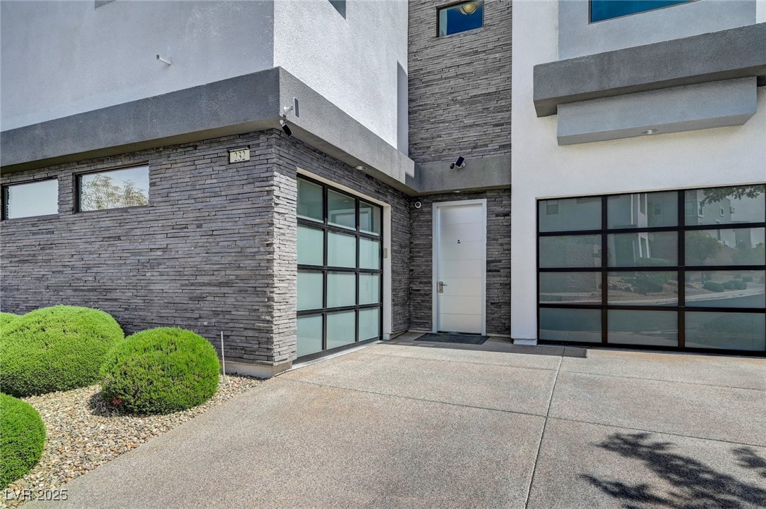 232 Errogie Street
