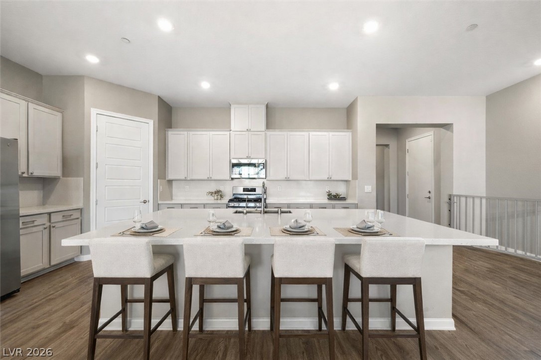 350 Lady Bird Avenue