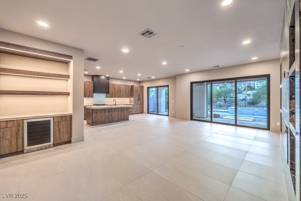 11569 Snow Creek Avenue