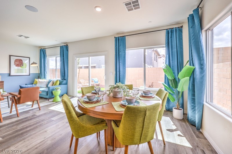 1086 Peacock Plume Street