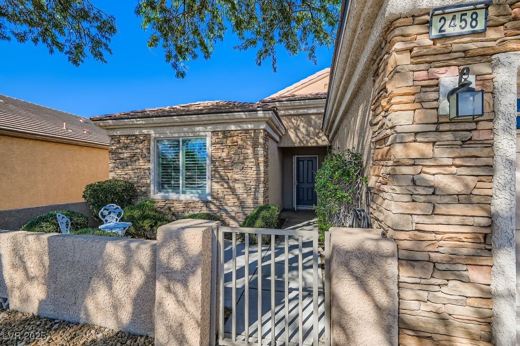 2458 Evening Twilight Avenue