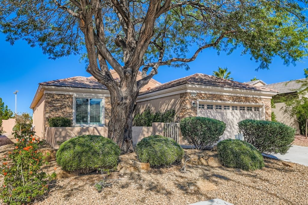 2458 Evening Twilight Avenue