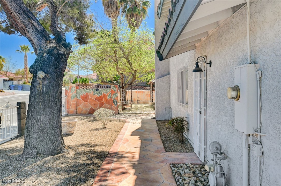 5049 Hibbetts Court, Las Vegas, Nevada image 3