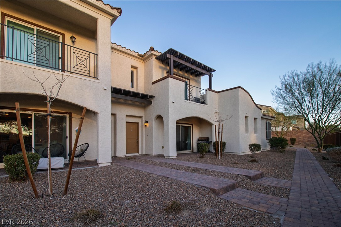 469 Via Lombardi Avenue NA