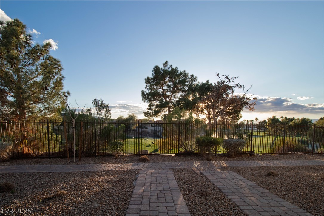 469 Via Lombardi Avenue NA