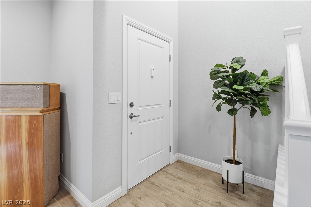 469 Via Lombardi Avenue NA