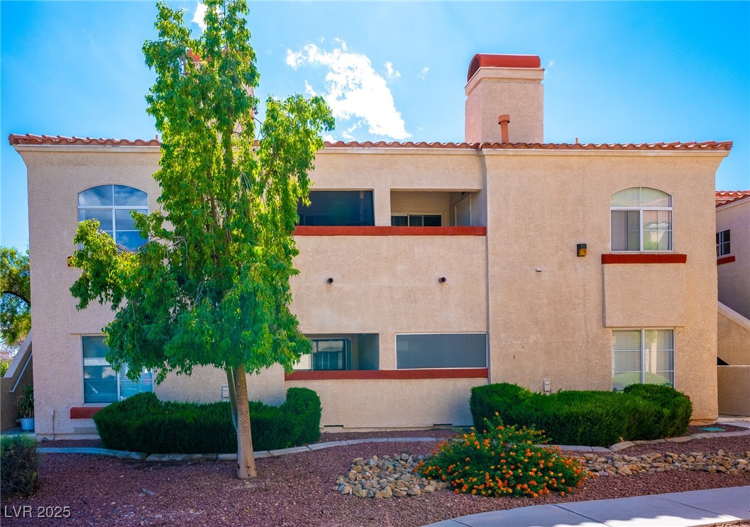 8400 White Eagle Avenue 203