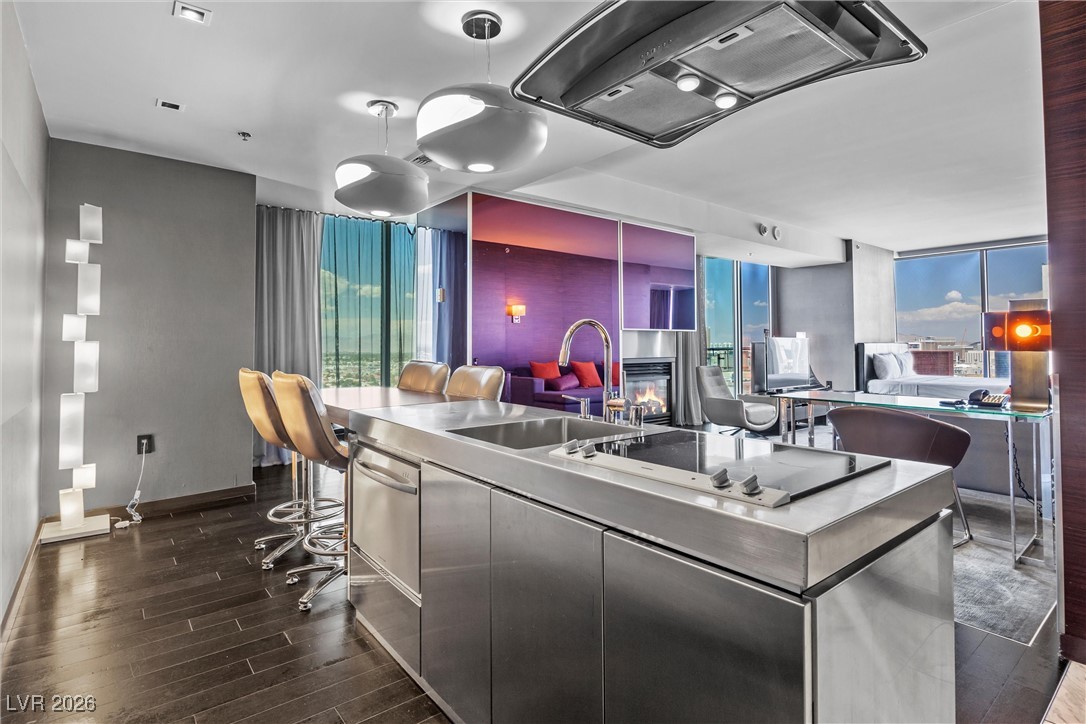 4381 FLAMINGO Road 21302