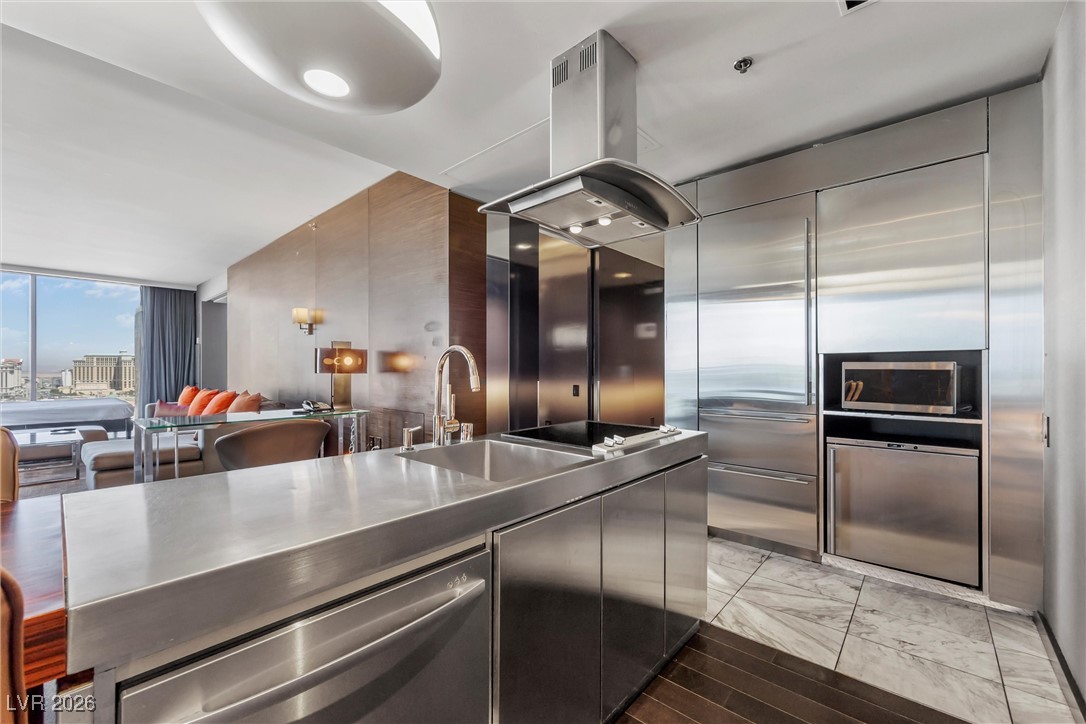 4381 FLAMINGO Road 21302