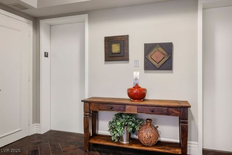 Photo of 2777 Paradise Road #1701, Las Vegas, NV 89109 (MLS # 2675796)