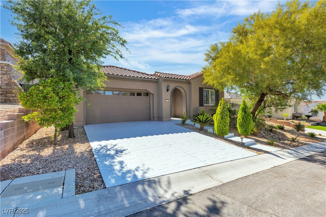 2673 Paris Amour Street, Henderson, Nevada image 2