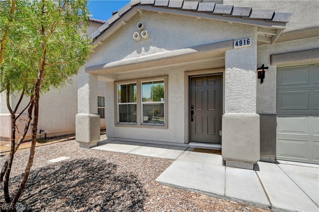 4916 Apache Valley Avenue