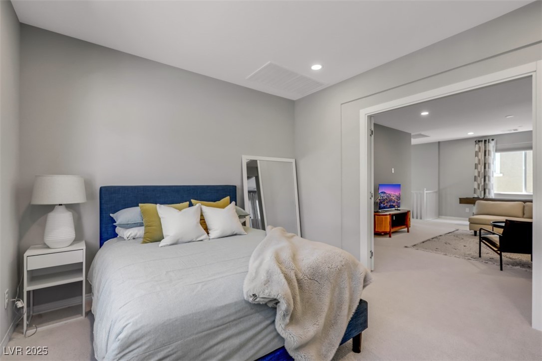 Las Vegas, Nevada 89166, United States, 4 Bedrooms Bedrooms, ,3 BathroomsBathrooms,Residential,Pending,105945