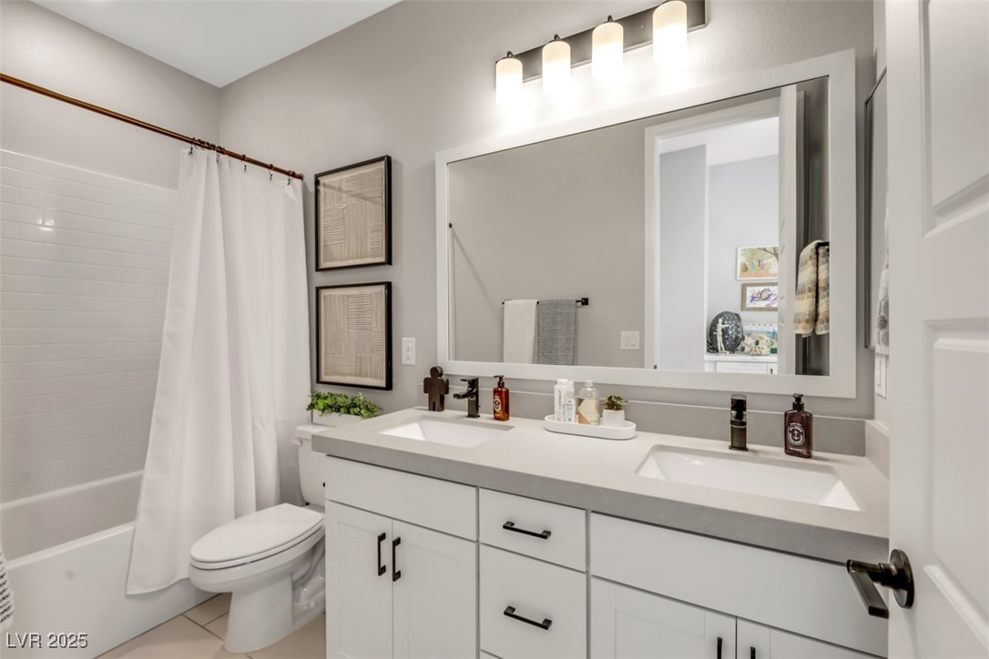 Las Vegas, Nevada 89166, United States, 4 Bedrooms Bedrooms, ,3 BathroomsBathrooms,Residential,Pending,105945