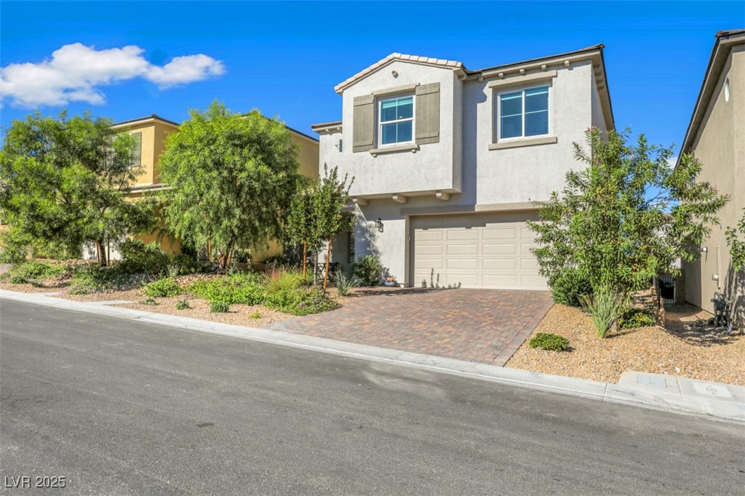 Las Vegas, Nevada 89166, United States, 4 Bedrooms Bedrooms, ,3 BathroomsBathrooms,Residential,Pending,105945