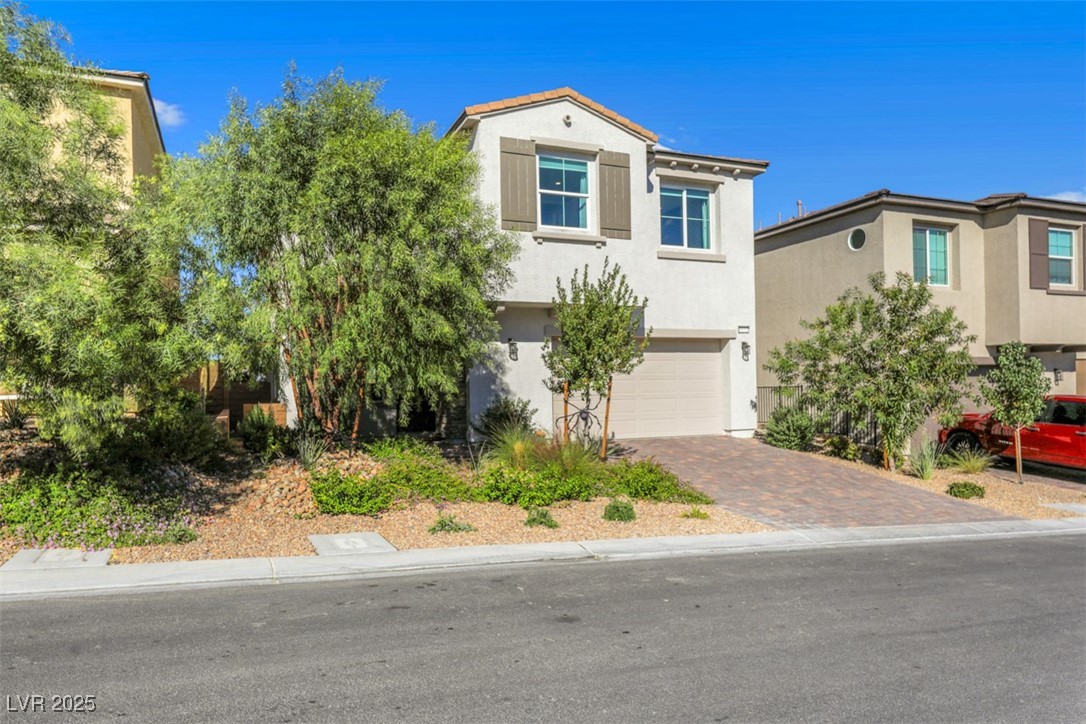 Las Vegas, Nevada 89166, United States, 4 Bedrooms Bedrooms, ,3 BathroomsBathrooms,Residential,Pending,105945