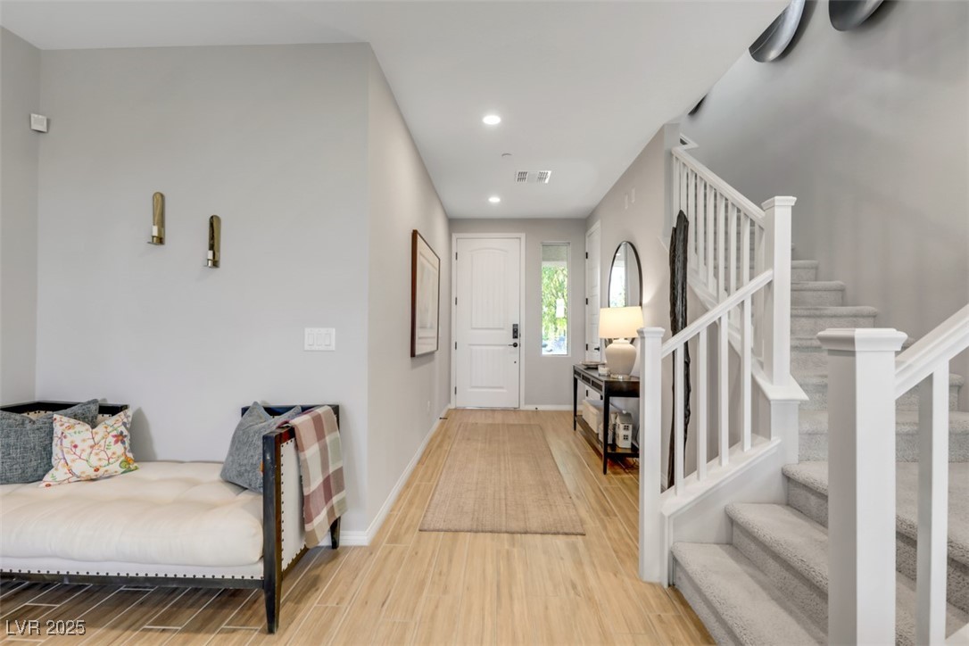 Las Vegas, Nevada 89166, United States, 4 Bedrooms Bedrooms, ,3 BathroomsBathrooms,Residential,Pending,105945