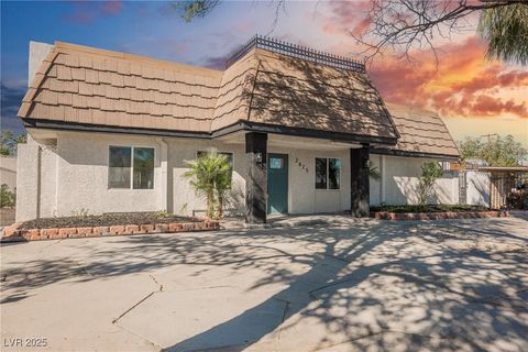 Photo of 2825 Burnham Avenue, Las Vegas, NV 89169 (MLS # 2731283) Photo of 2825 Burnham Avenue, Las Vegas, NV 89169 (MLS # 2731283)