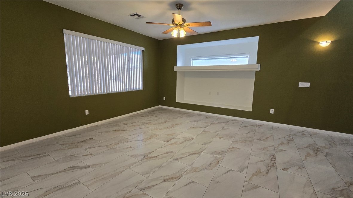 3902 W El Campo Grande Avenue