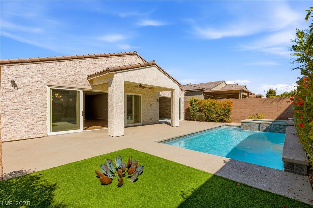 3395 Peak View Avenue