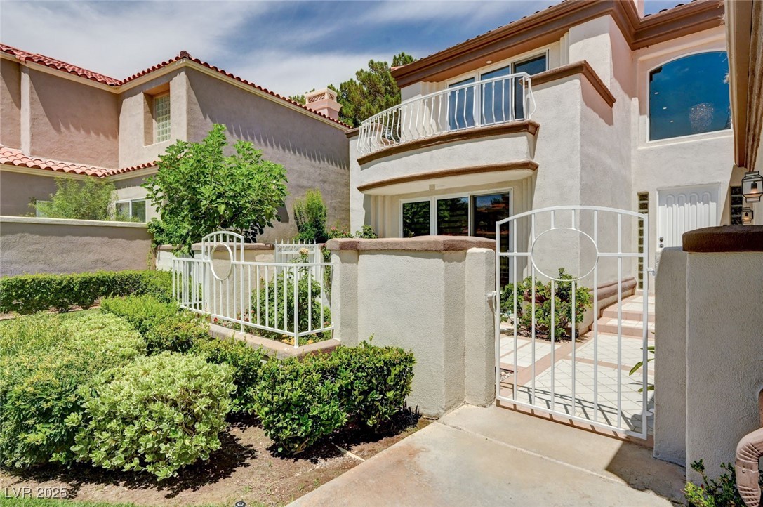 8224 Horseshoe Bend Lane