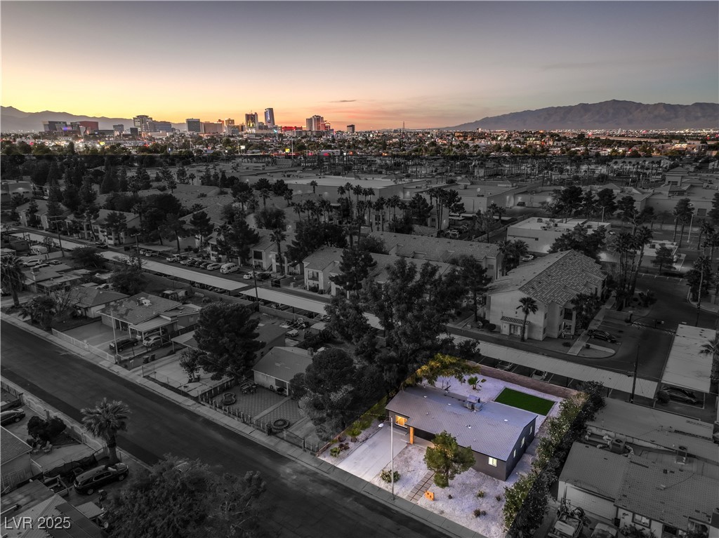 1821 Franklin Avenue