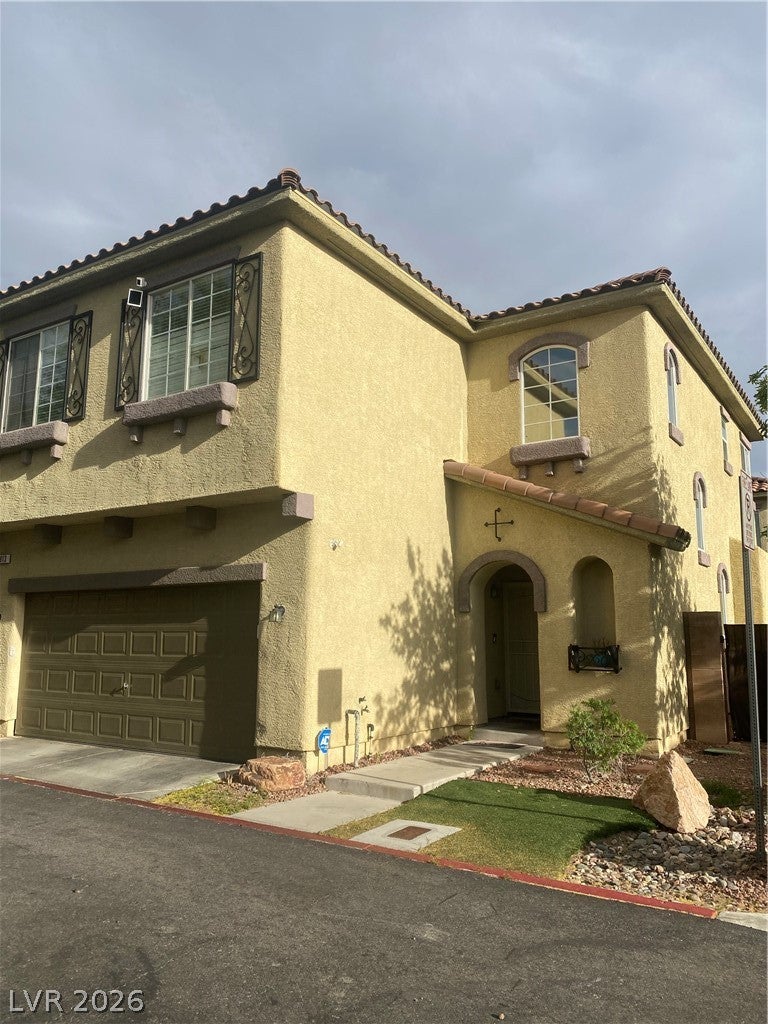 8913 Cambridge Glen Court