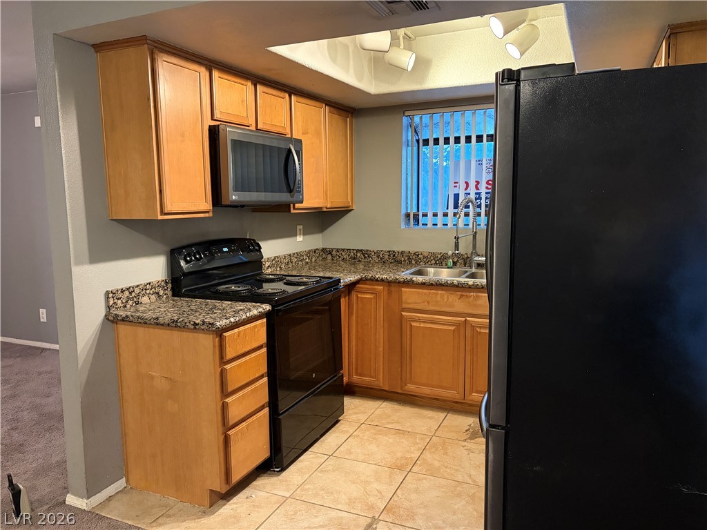 7300 Pirates Cove Road 2005