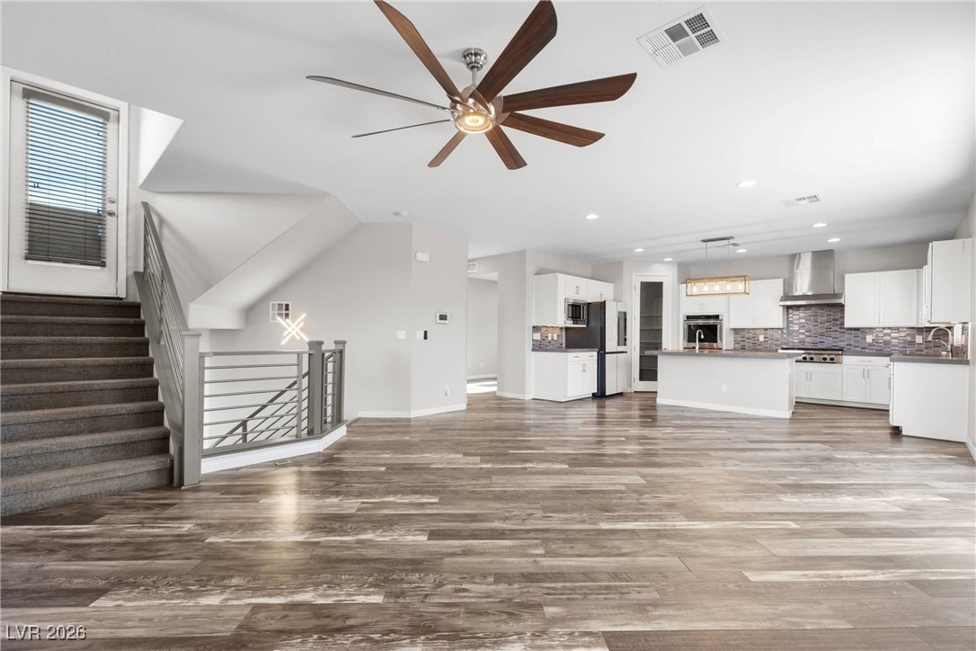 435 Astillero Street