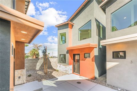Photo of 350 N 13th Street, Las Vegas, NV 89101 (MLS # 2772954)